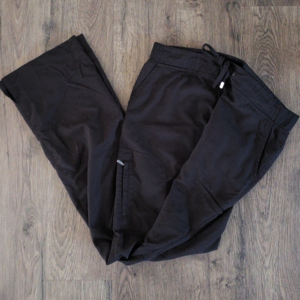 Black scrubs